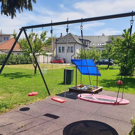 Silver Lodge Apartments Еґер Екстер'єр фото
