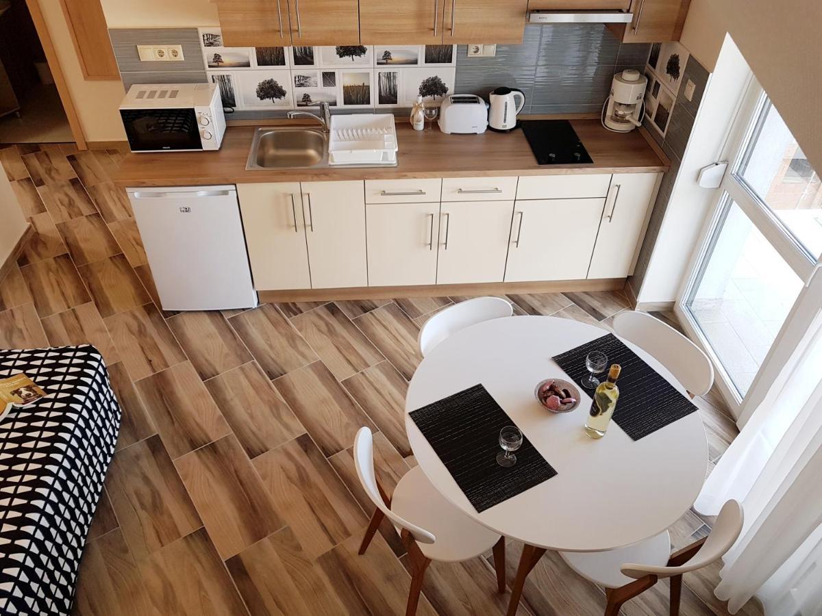 Silver Lodge Apartments Еґер Екстер'єр фото