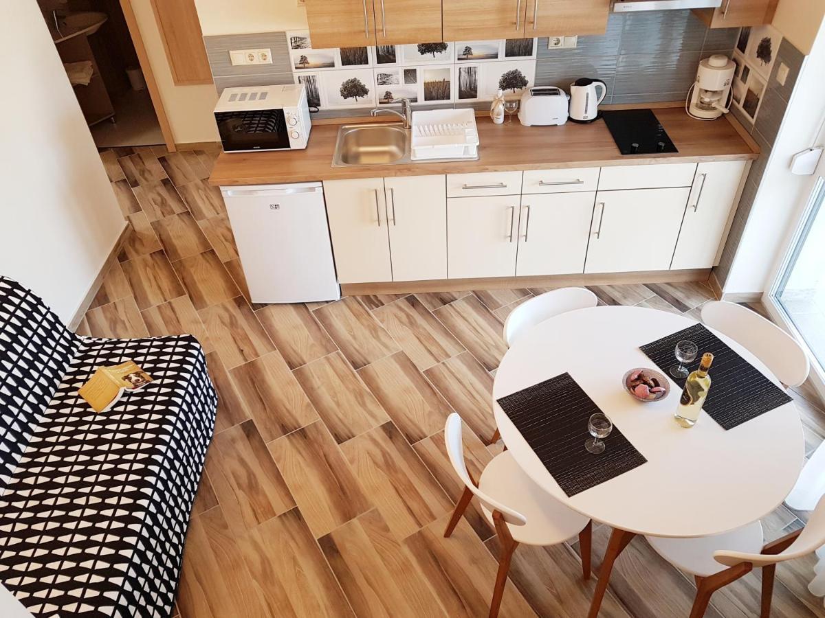 Silver Lodge Apartments Еґер Екстер'єр фото